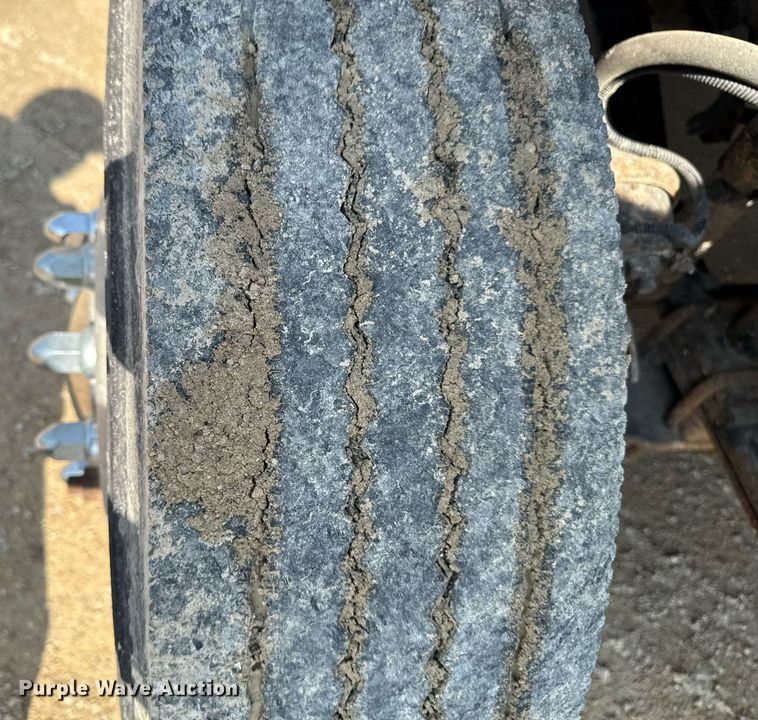 image for item DV2737 2008 Freightliner Business Class M2 box truck