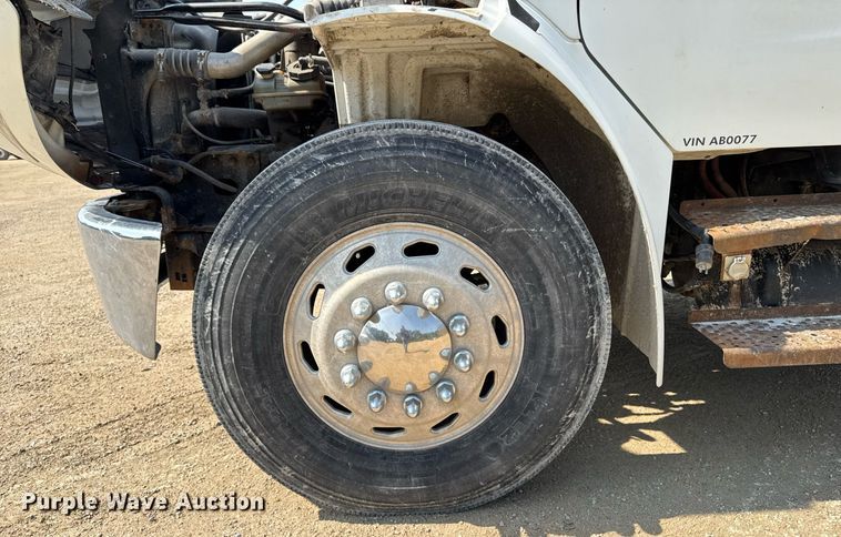 image for item DV2737 2008 Freightliner Business Class M2 box truck