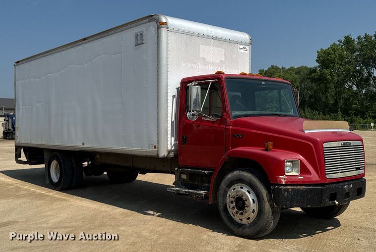 image for item DV2738 2000 Freightliner FL70 box truck