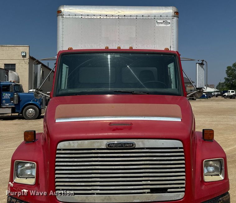 image for item DV2738 2000 Freightliner FL70 box truck