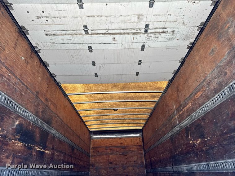 image for item DV2738 2000 Freightliner FL70 box truck