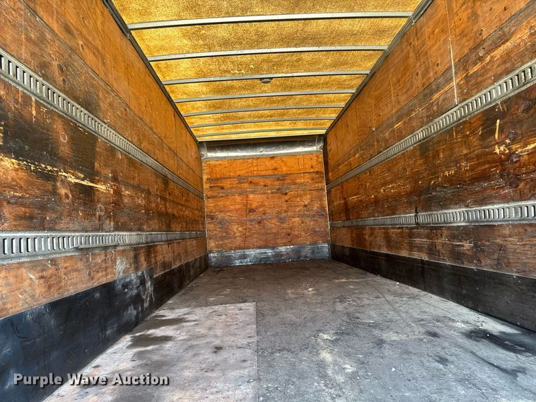 image for item DV2738 2000 Freightliner FL70 box truck