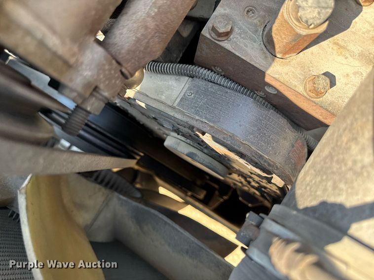 image for item DV2738 2000 Freightliner FL70 box truck