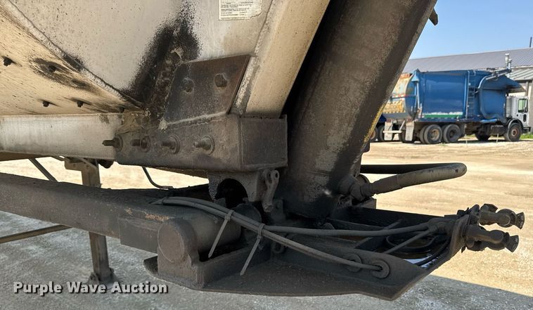 image for item DV2740 1994 Alumatech end dump trailer