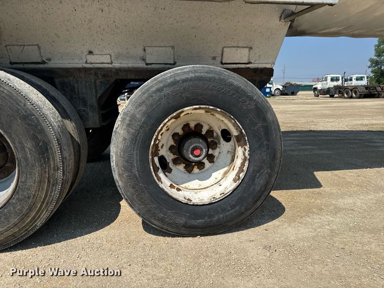 image for item DV2740 1994 Alumatech end dump trailer