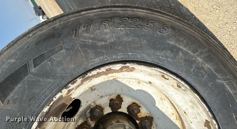 image for item DV2740 1994 Alumatech end dump trailer