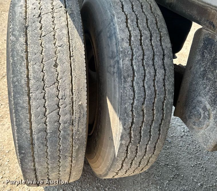 image for item DV2740 1994 Alumatech end dump trailer