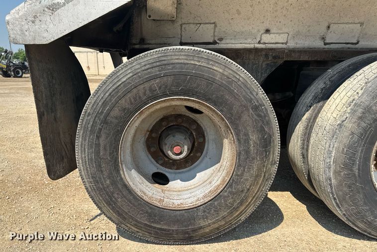 image for item DV2740 1994 Alumatech end dump trailer