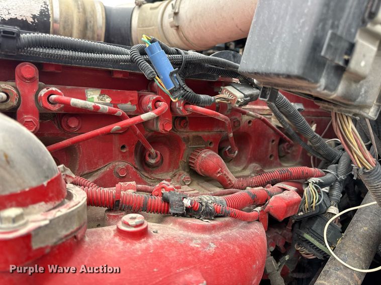 image for item DV4097 2014 Kenworth T800 semi truck