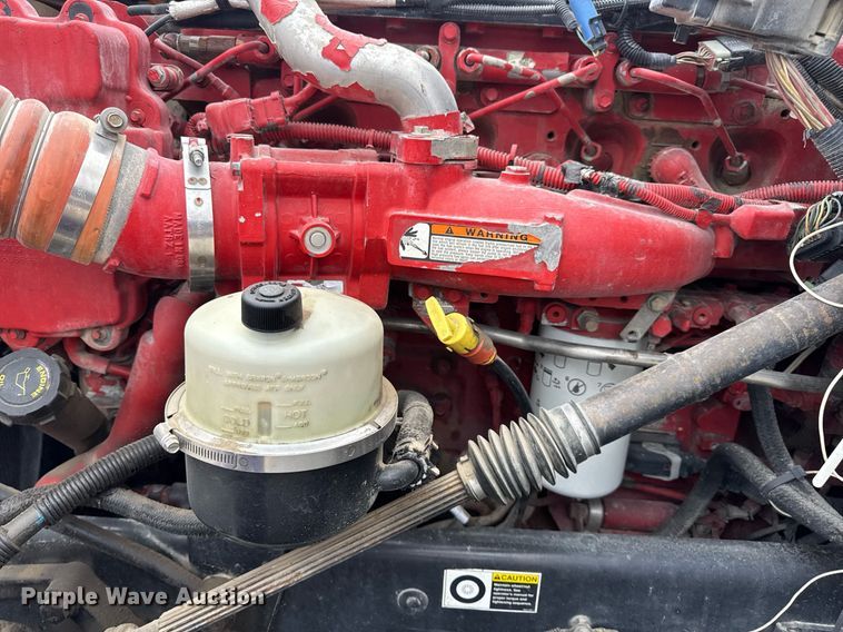 image for item DV4097 2014 Kenworth T800 semi truck