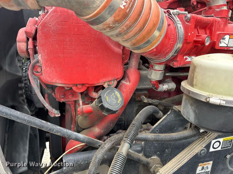 image for item DV4097 2014 Kenworth T800 semi truck