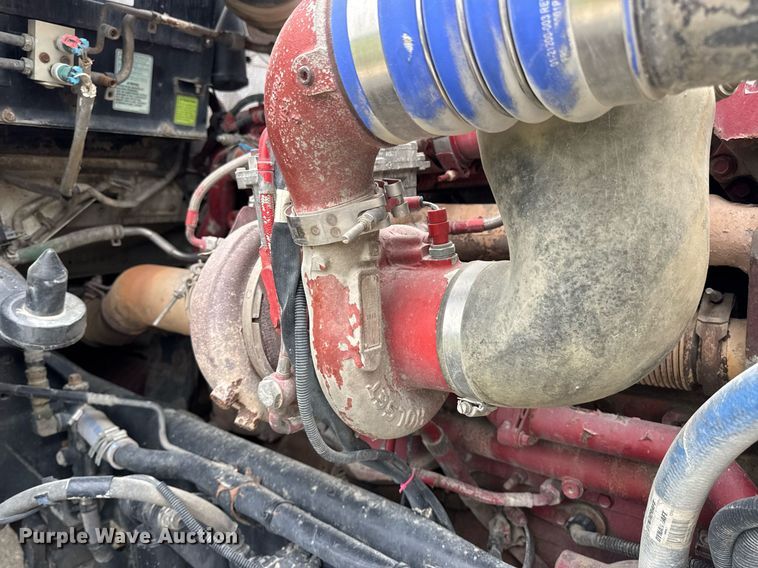 image for item DV4097 2014 Kenworth T800 semi truck