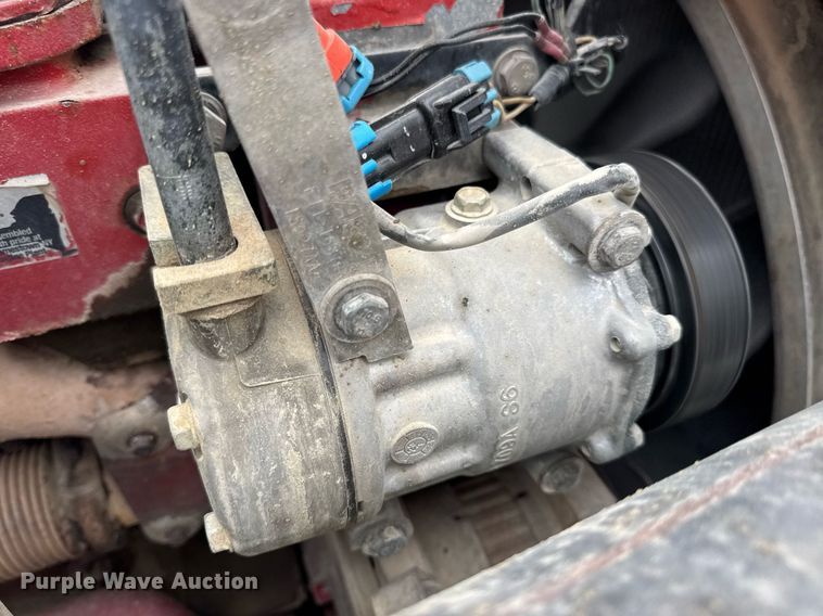 image for item DV4097 2014 Kenworth T800 semi truck