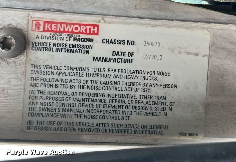 image for item DV4097 2014 Kenworth T800 semi truck