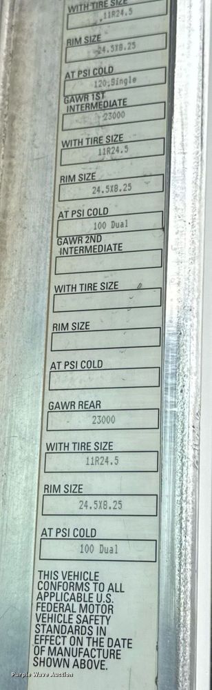 image for item DV4097 2014 Kenworth T800 semi truck