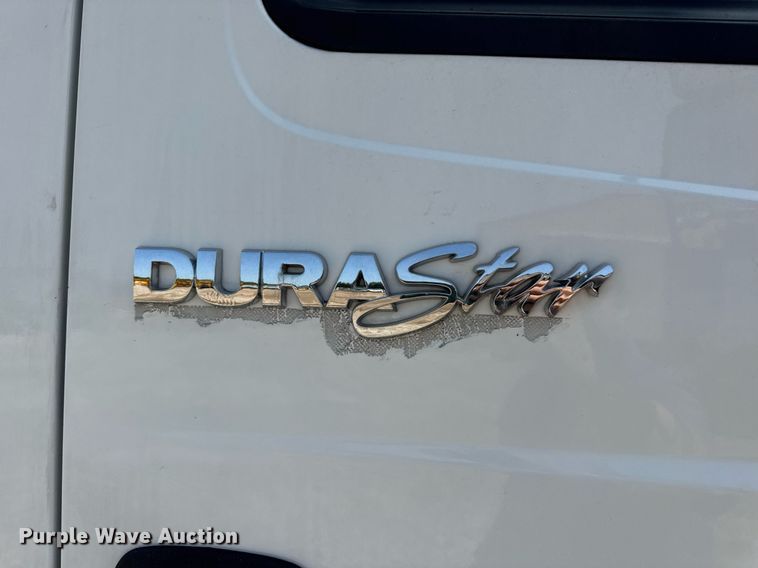 image for item DV4120 2013 International DuraStar 4300 truck cab and chassis