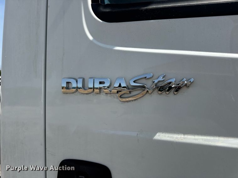 image for item DV4122 2010 International DuraStar 4300 truck cab and chassis