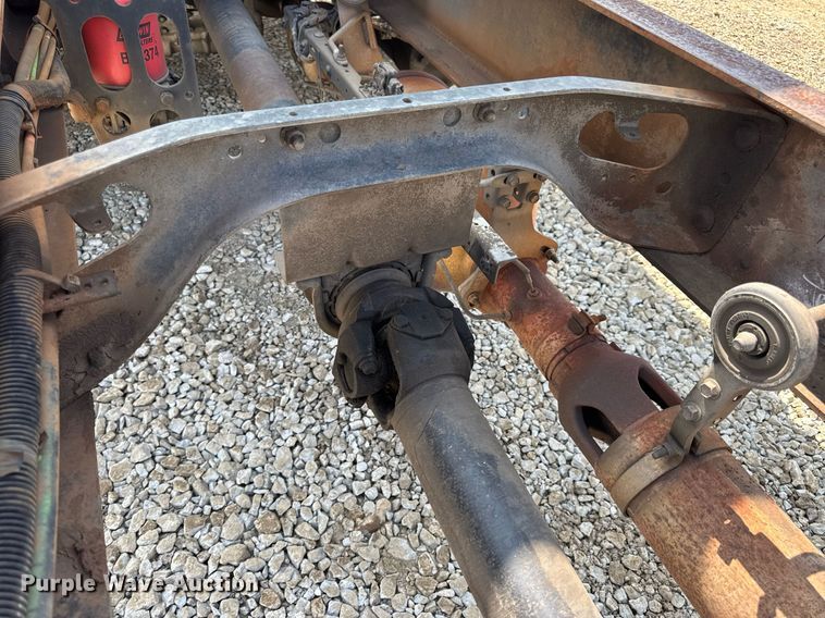 image for item DV4122 2010 International DuraStar 4300 truck cab and chassis