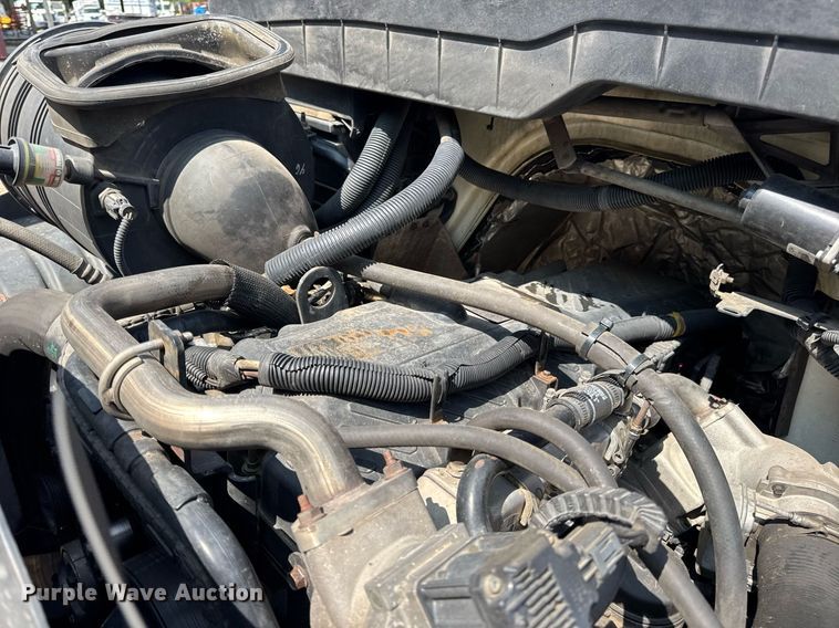 image for item DV4122 2010 International DuraStar 4300 truck cab and chassis