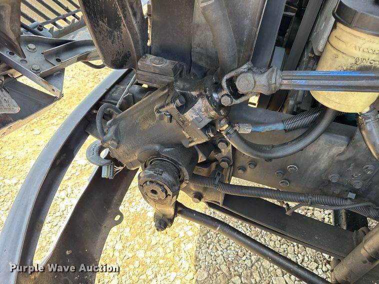 image for item DV4122 2010 International DuraStar 4300 truck cab and chassis