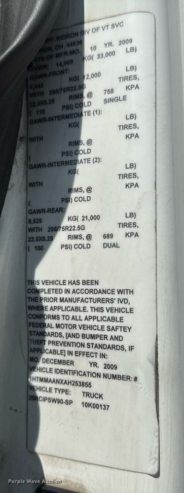 image for item DV4122 2010 International DuraStar 4300 truck cab and chassis