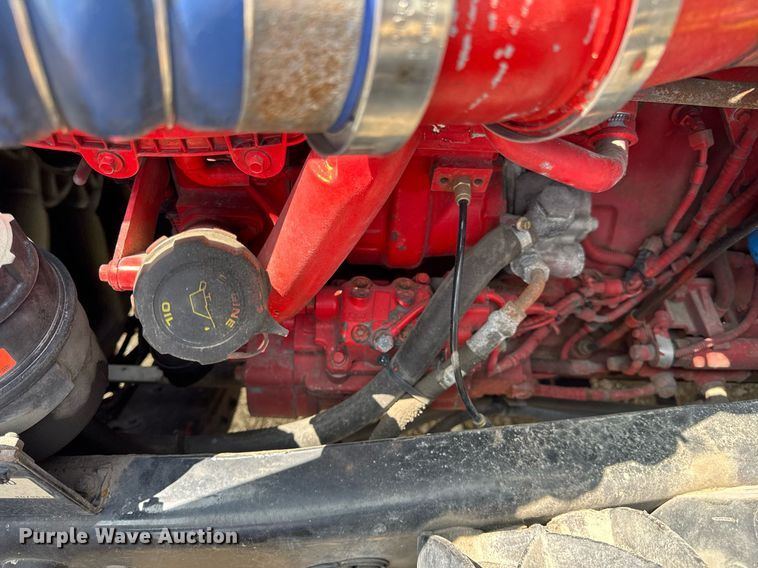 image for item DV4123 2013 Volvo VNL semi truck