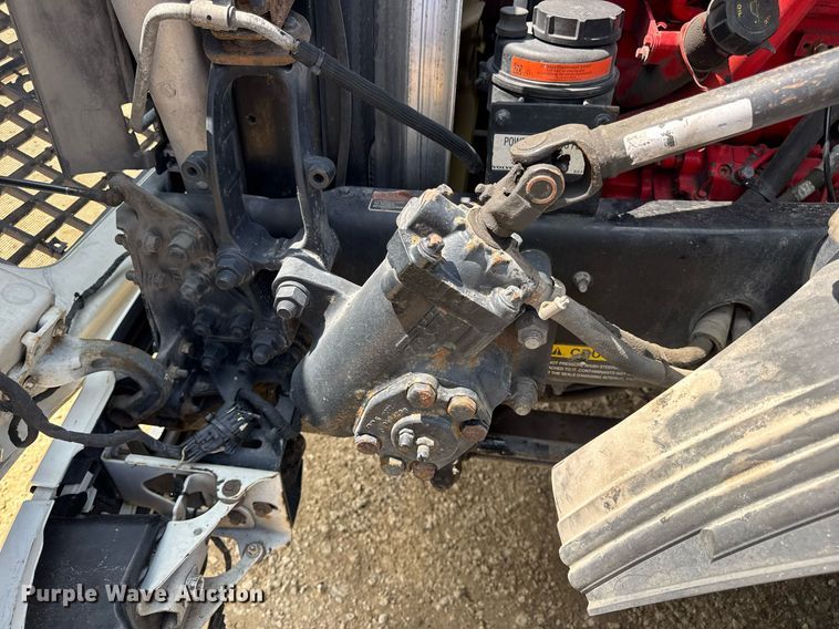 image for item DV4123 2013 Volvo VNL semi truck