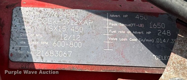 image for item DV4123 2013 Volvo VNL semi truck