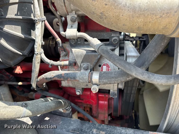 image for item DV4123 2013 Volvo VNL semi truck