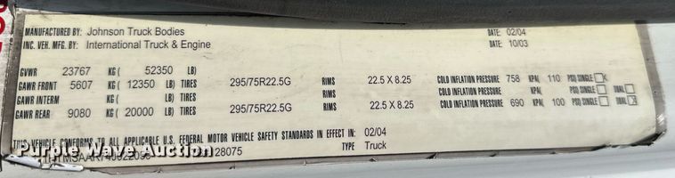 image for item DV4124 2004 International 4400  truck cab and chassis