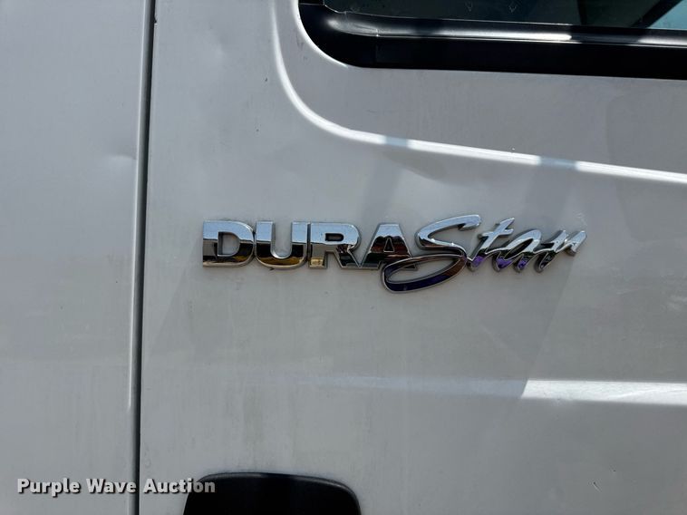 image for item DV4125 2010 International DuraStar 4400 truck cab and chassis