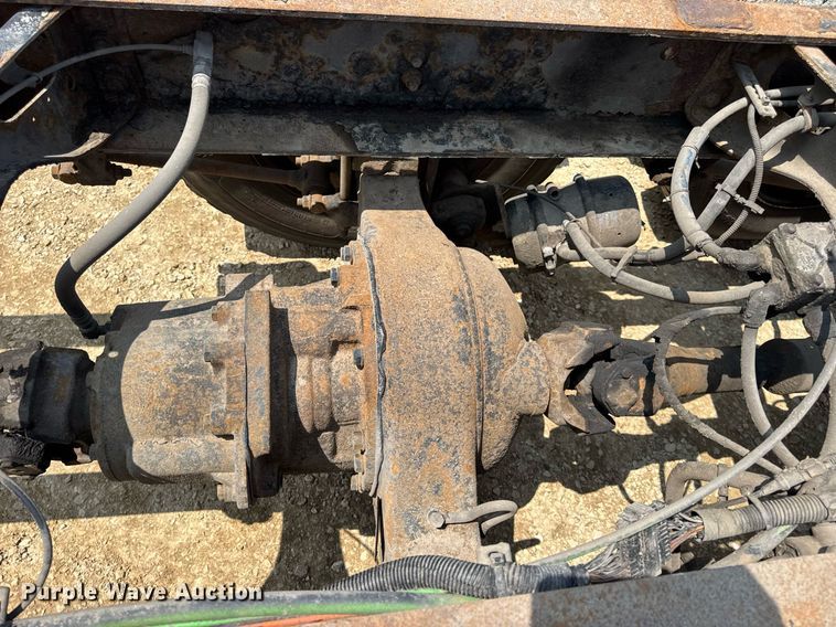 image for item DV4125 2010 International DuraStar 4400 truck cab and chassis