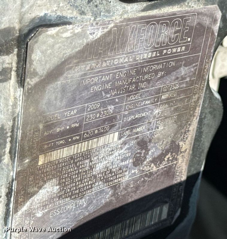 image for item DV4125 2010 International DuraStar 4400 truck cab and chassis