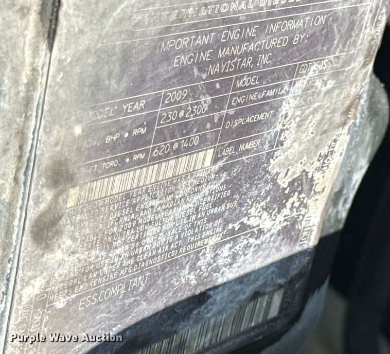 image for item DV4125 2010 International DuraStar 4400 truck cab and chassis