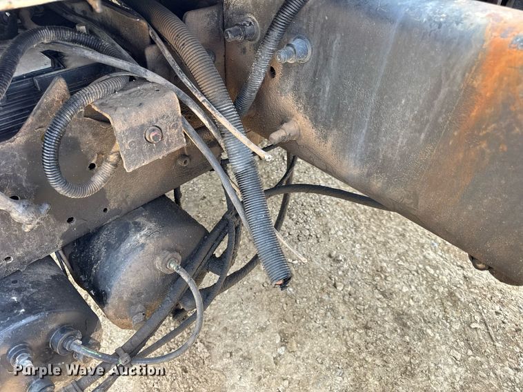 image for item DV4126 2003 International 4300 truck cab and chassis