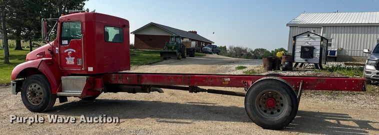 image for item DV4143 1998 Kenworth T300 truck cab and chassis