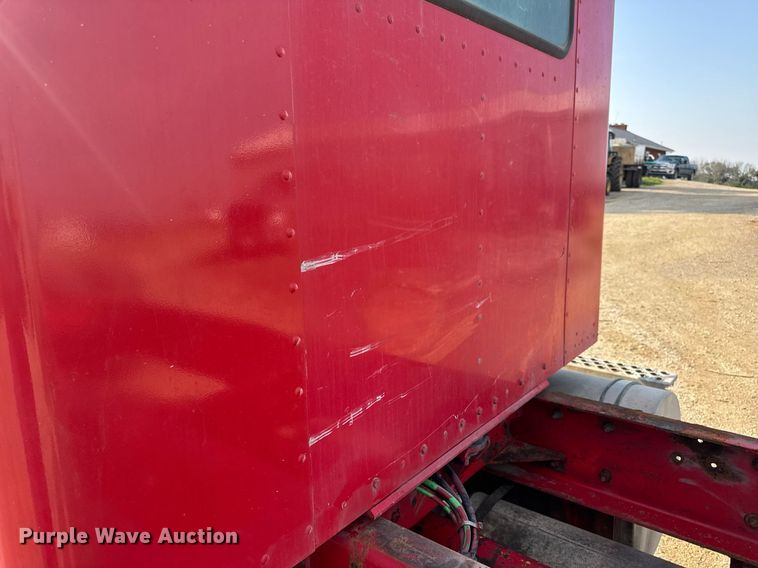 image for item DV4143 1998 Kenworth T300 truck cab and chassis