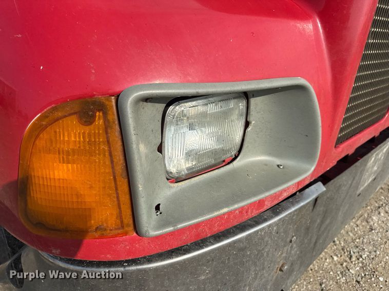 image for item DV4143 1998 Kenworth T300 truck cab and chassis