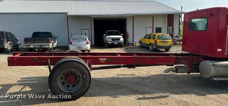 image for item DV4143 1998 Kenworth T300 truck cab and chassis