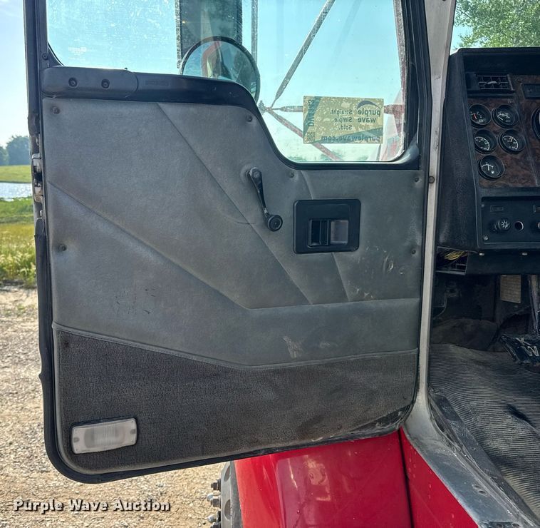 image for item DV4143 1998 Kenworth T300 truck cab and chassis