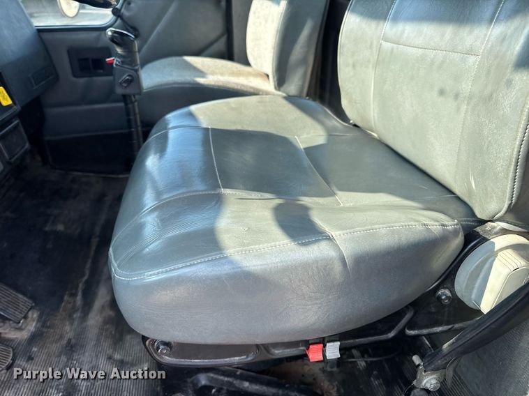 image for item DV4143 1998 Kenworth T300 truck cab and chassis