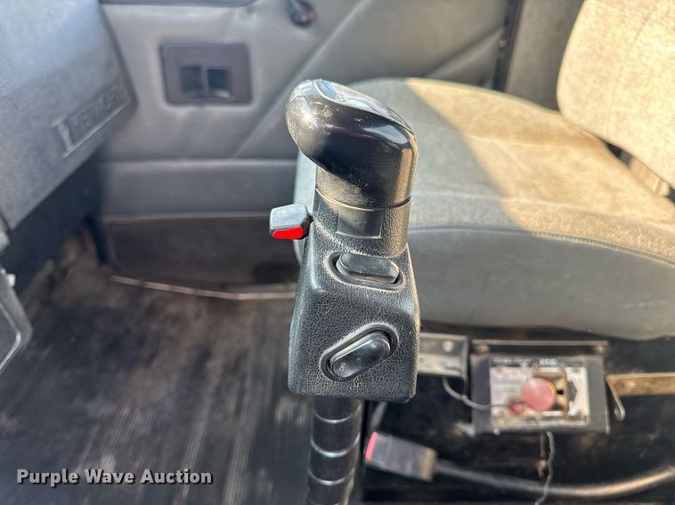 image for item DV4143 1998 Kenworth T300 truck cab and chassis