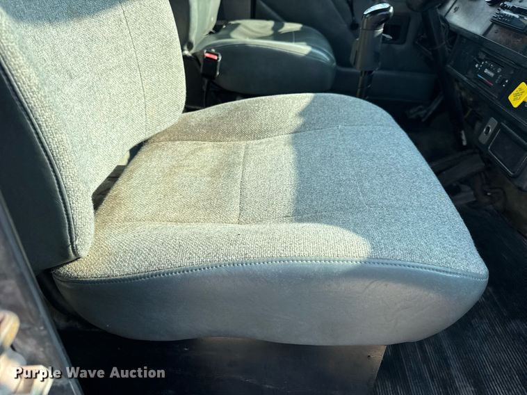 image for item DV4143 1998 Kenworth T300 truck cab and chassis