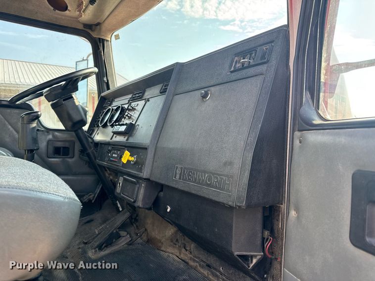 image for item DV4143 1998 Kenworth T300 truck cab and chassis