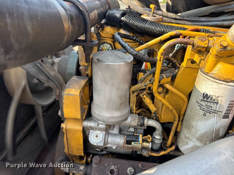 image for item DV4143 1998 Kenworth T300 truck cab and chassis