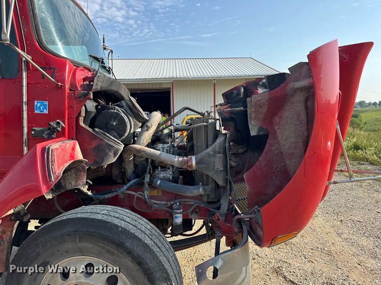 image for item DV4143 1998 Kenworth T300 truck cab and chassis