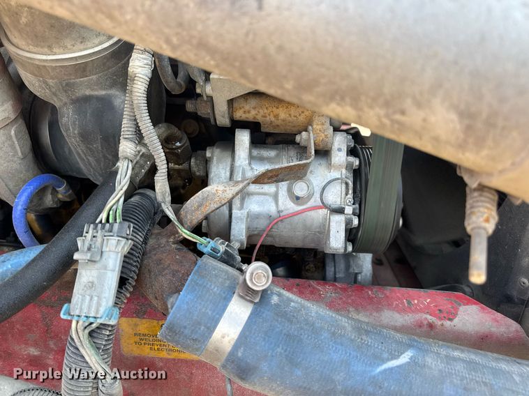 image for item DV4143 1998 Kenworth T300 truck cab and chassis