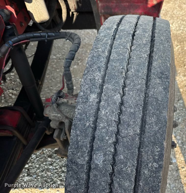 image for item DV4143 1998 Kenworth T300 truck cab and chassis