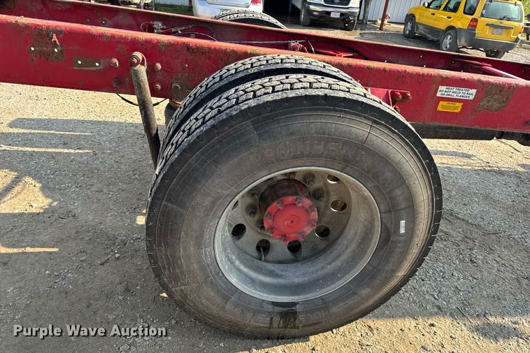 image for item DV4143 1998 Kenworth T300 truck cab and chassis