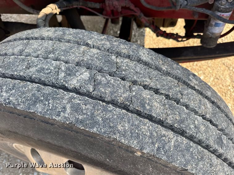 image for item DV4143 1998 Kenworth T300 truck cab and chassis